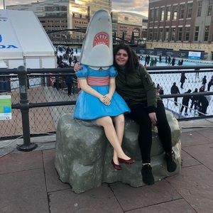 Meet your Posher, Eva